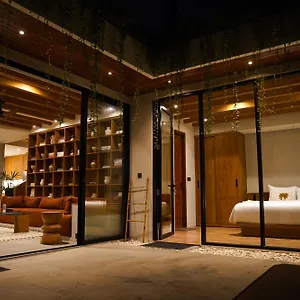 The Urban Retreat - Family Friendly Villas Central Seminyak Villa